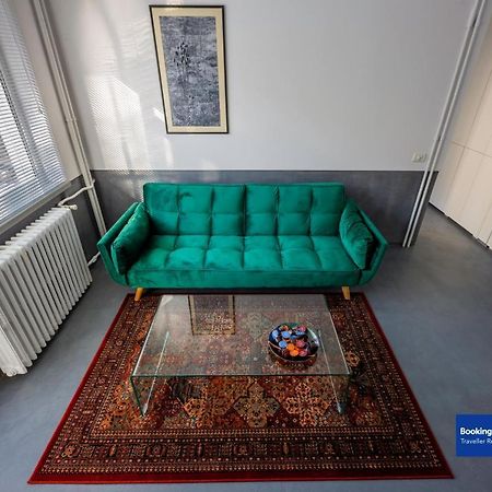 Apt 4 Kicks Kolozsvár Kültér fotó