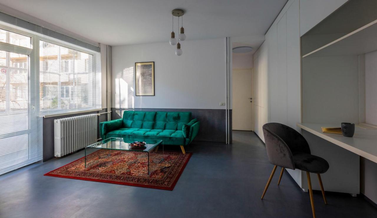 Apt 4 Kicks Kolozsvár Kültér fotó