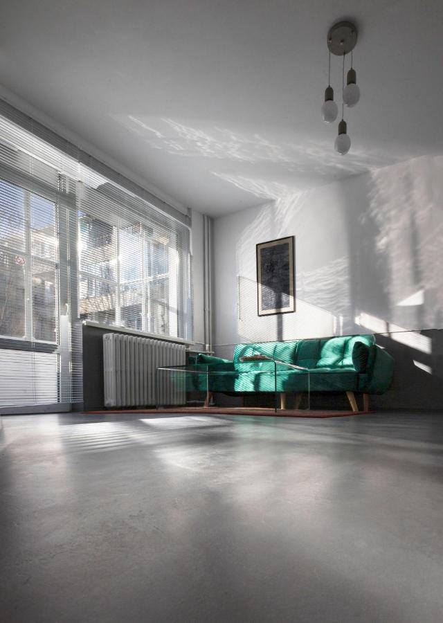 Apt 4 Kicks Kolozsvár Kültér fotó